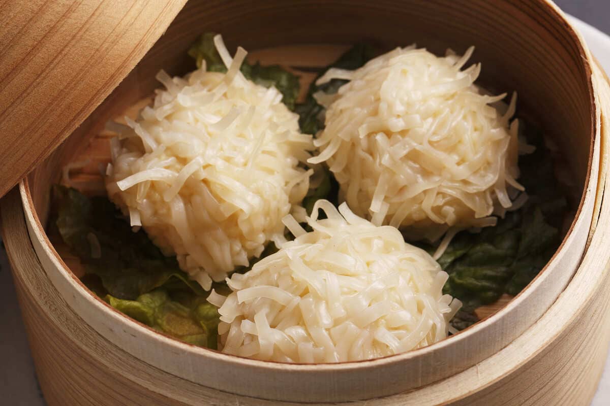 華味鳥の豆腐しゅうまい